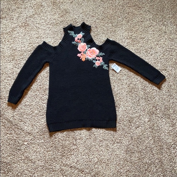 Charlotte Russe Cold Shoulder Sweater - Picture 1 of 3